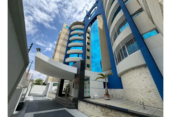 Apartamento En Urb La Soledad Resd Diamond Suites Maracay Edo Aragua
