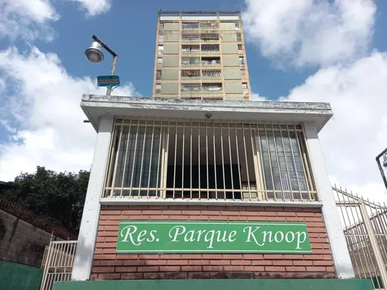 En Venta Apartamento En Los Teques Edo Miranda Zr 