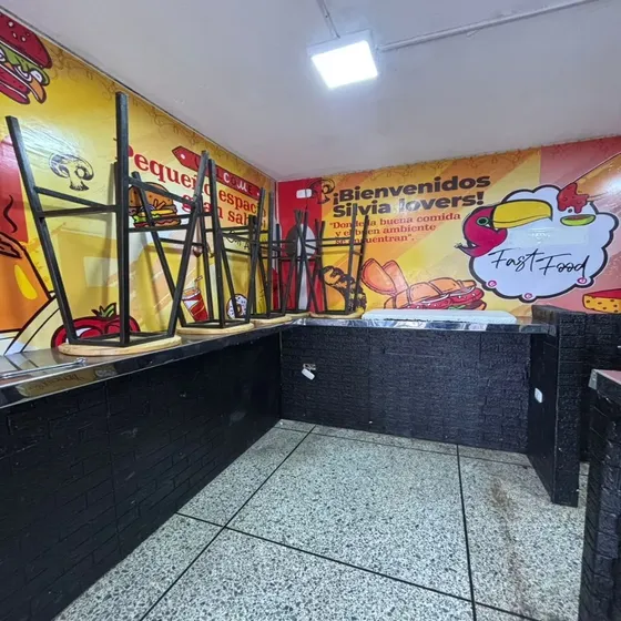 Alquiler Local A Dos Cuadras De Av Bolívar. Urb Camoruco Ag