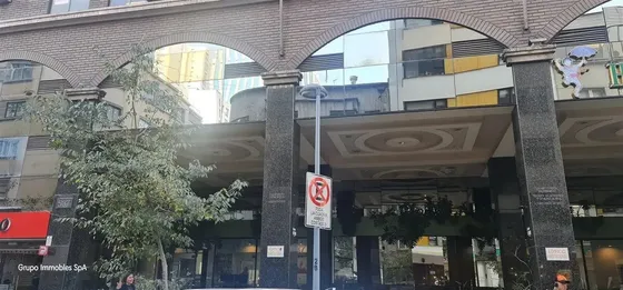 Oficina Dental En Venta En Santiago / Edificio Galaxy Center