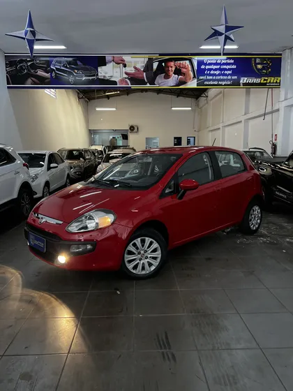 Fiat Punto 1.4 Attractive 8v Flex 4p Manual