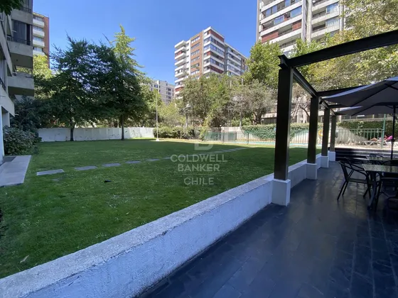 Excelente Oportunidad, Departamento Amplio Cercano A Metro