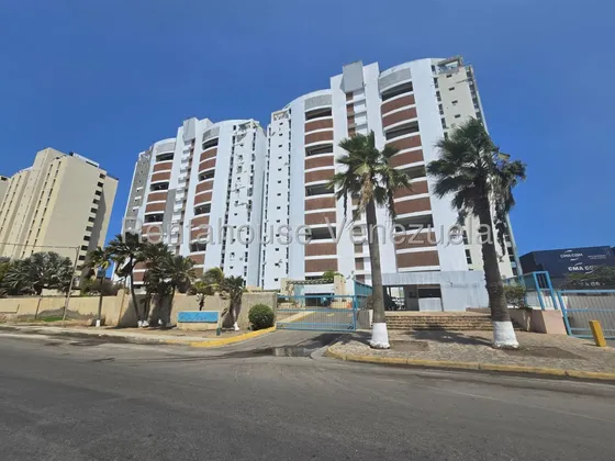 Apartamento En Venta Playa Grande #25-19706 Johana Blanco  