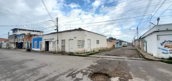 En Excelente Ubicacion Se Vende Parcela De Terreno Con Casa Para Remodelar Ubicada En La Calle Carabobo De Barcelona