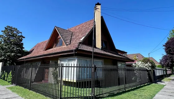 Vendo Amplia Casa Sector Av. España