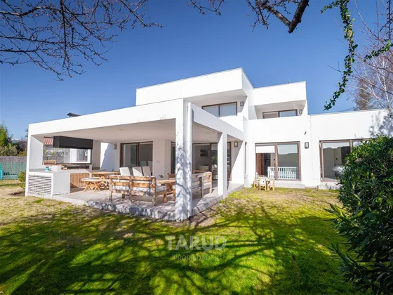 Espectacular Casa En Condominio Lomas De Nogales