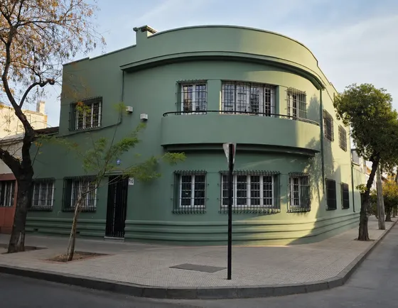 Casa En Esquina | 350 M2 Construidos | 11 Privados | Toesca