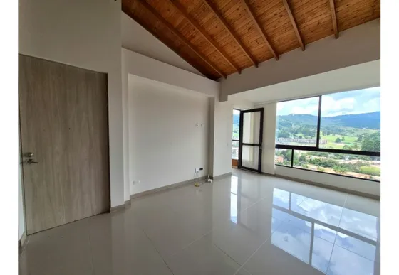 Rhbr-14613 (apto) Piso 3 (el Retiro, Puro Cuero)
