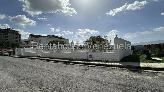 Casa En Venta En La Tahona Mls #25-23340