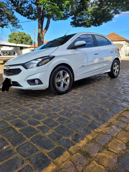 Chevrolet Onix 1.4 Lt 5p