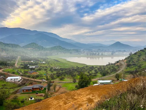 Terreno 5.000 M2 En Venta Cuesta Chada, Vista A Laguna Chada