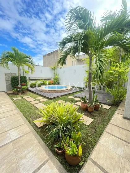 Cgi + Luxury El Tigre Ofrece En Venta Y Alquiler Lujosa Casa En Villas Santa Esmeralda