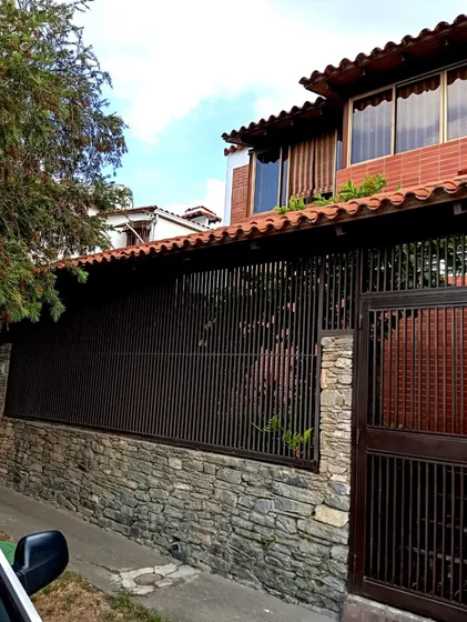 Casa En Venta En Macaracuay En Calle Cerrada Jl