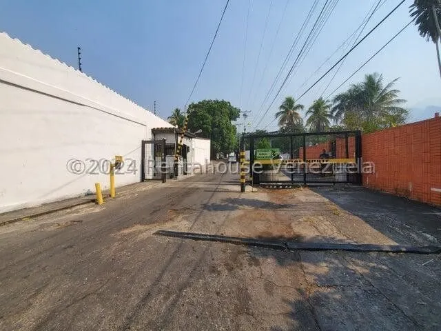 Gbf 25-15972 El Limón Vendo Terreno Zonificación R4