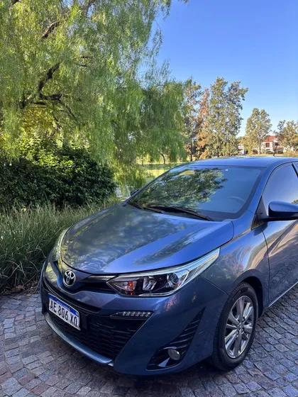 Toyota Yaris 1.5 107cv Xls Sedan