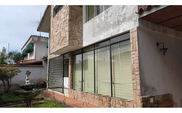Venta  Casa San Antonio De Los Altos 387m2 6h/3b/4p  