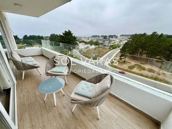 Departamento En Venta De 2 Dorm. Bosques De Montemar
