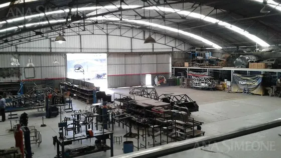 Excelente Nave Industrial De 1.340 M2 Sobre Terreno De 3.500 M2 En Zona Ip