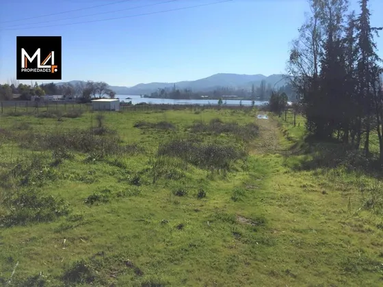 Hermoso Sitio A Orilla Del Lago En Las Cabras