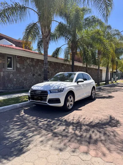 Audi Q5 2.0 L T Elite Dsg