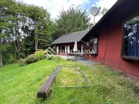 Casa 4d 3b - 180m2 - Terreno 2.500m2 - Parque Ivian 1