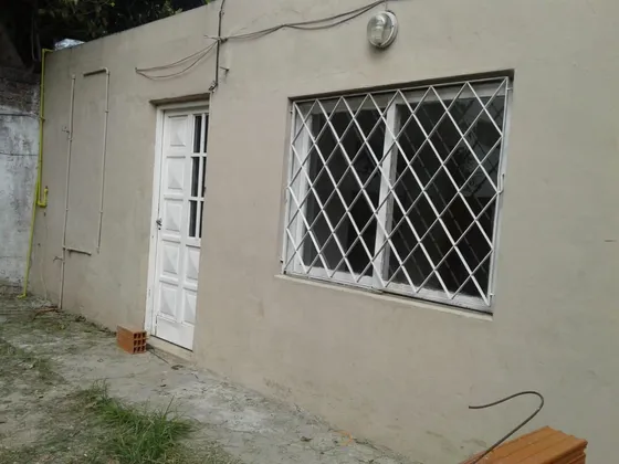 Alquilo Casa - Monte Grande