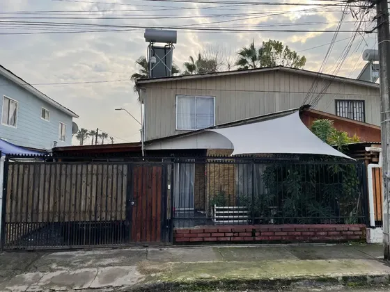 Casa En Venta De 2 Pisos Camilo Mori Quilicura