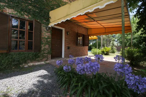Casa Venta 5 Ambientes Olivos Golf Con Pileta