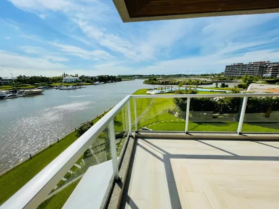 Departamento 3amb  En Venta Y Alquiler En Aqua Rio Islas Del Canal Nordelta