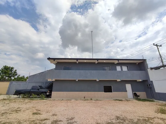 Vende O Alquila Terreno Con Oficinas Y Area Techada De 480m², Via Principal El Roble, Los Guayos, Valencia-edo. Carabobo.ns