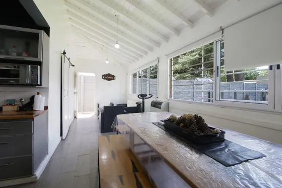 Venta De Casa Con Pileta - Moreno