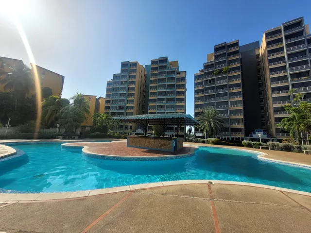 Apartamento En El Sector Pascal, Resd Aquavilla