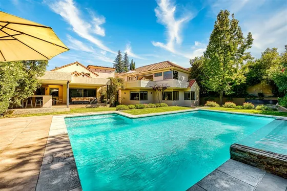 Casa Moderna En Venta De 5 Dorm. En Mirador Los Dominicos