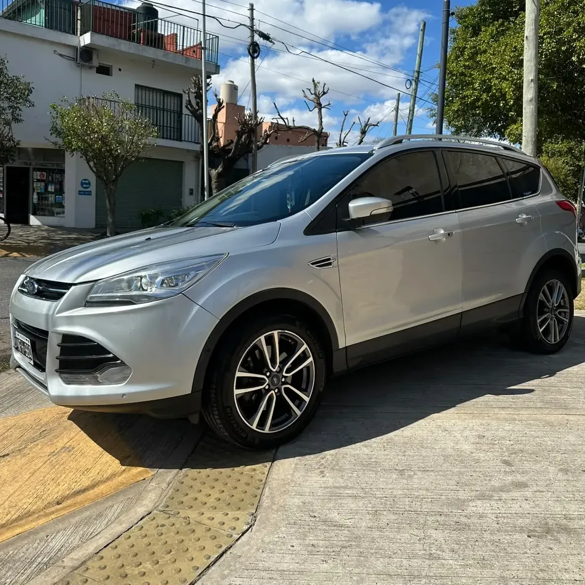Ford Kuga 1.6 Titanium AT AWD T 180 CV