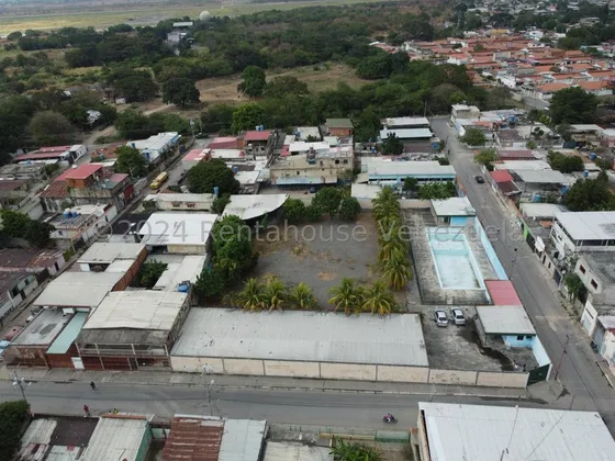 Rent-a-house Vende Esplendido Terreno Para Negocio, Piscina Y Restaurante, Zona Centro, Palo  Negro, Estado Aragua, 25-19165 Gf. 