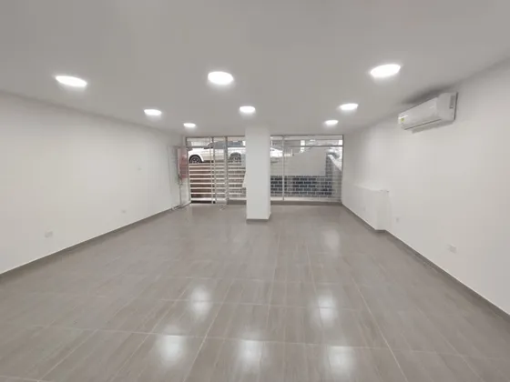Local En Arriendo En Santa Mónica Residencial. Cod A11290