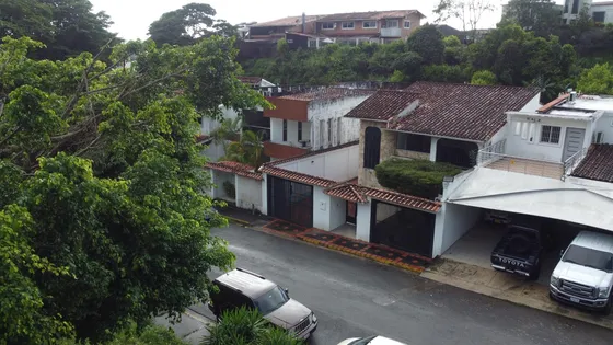 Mg Casa En Venta En Pueblo Nuevo 