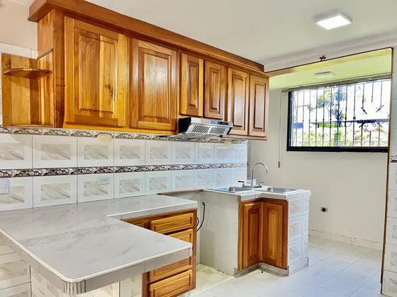 Lh Apartamento En Venta En Los Teques 