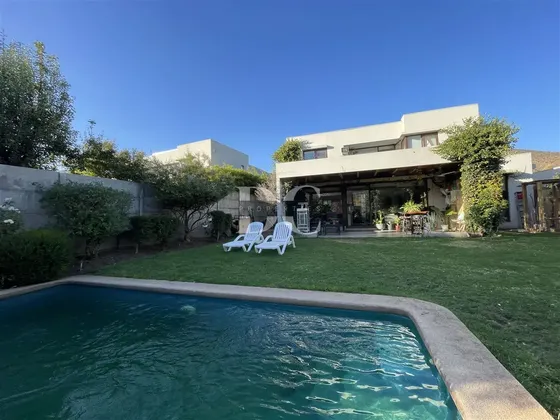 Casa En Venta 4d 4b Chamisero Chicureo Colina
