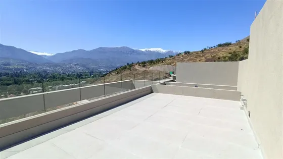 Casa En Venta En Lo Barnechea