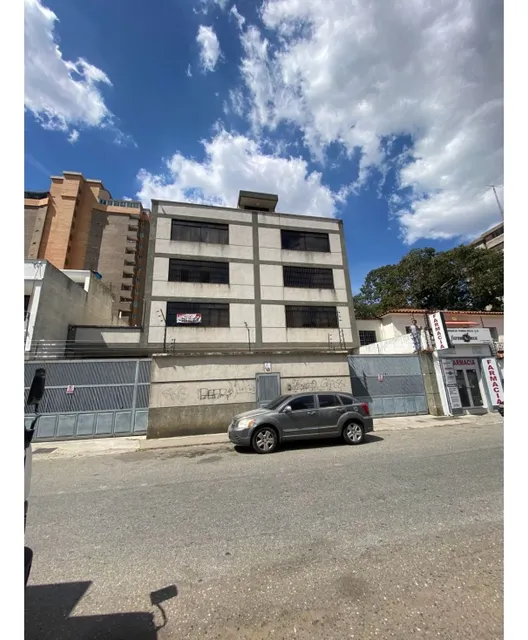 Alquiler De Edificio Comercial E Industrial De 3 Plantas El Paraíso