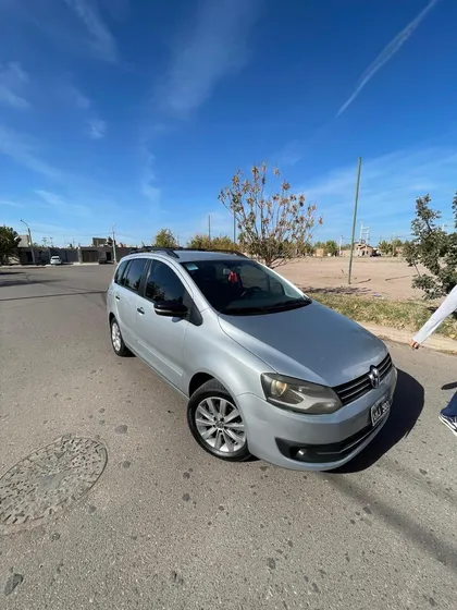 Volkswagen Suran 1.6 Trendline 11b