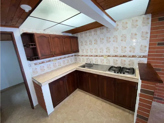 Venta De Casa Con Renta En La Cumbre