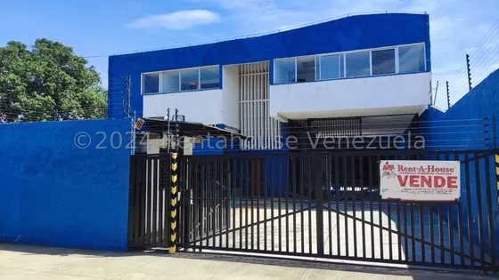Galpon Comercial Unico En Altagracia Zona Norte De La Isla, Con Oficinas, Cuarto De Frio Y Capacidad De Altura Para Entrada De Contenedores. Precio De Oportunidad!