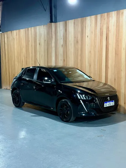 Peugeot 208 1.6 Feline Tiptronic
