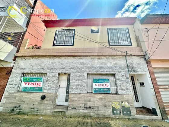 Ph Tipo Casa 3 Amb + Casa 2 Amb En Caseros, Oportunidad.