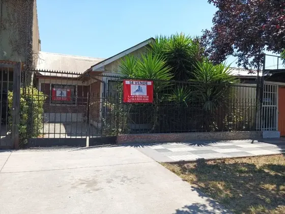 Oportunidad /casa Remodelada En Av Salesianos 3350 Uf