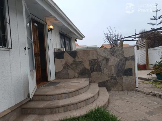 Vendo Gran Casa De 4d3b,1b,con Oficina, 428m2 En Cisternas.