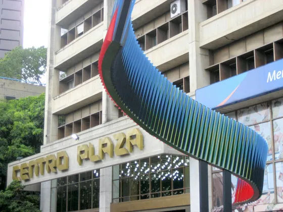 Los Palos Grandes, Avenida Fco. De Miranda, Oficina 80 M2 En Alquiler.