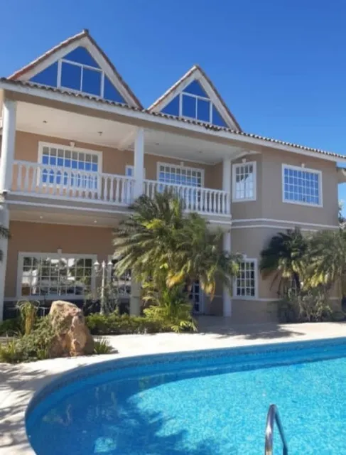 En Venta Casa En El C.r. Las Villas, Lecheria